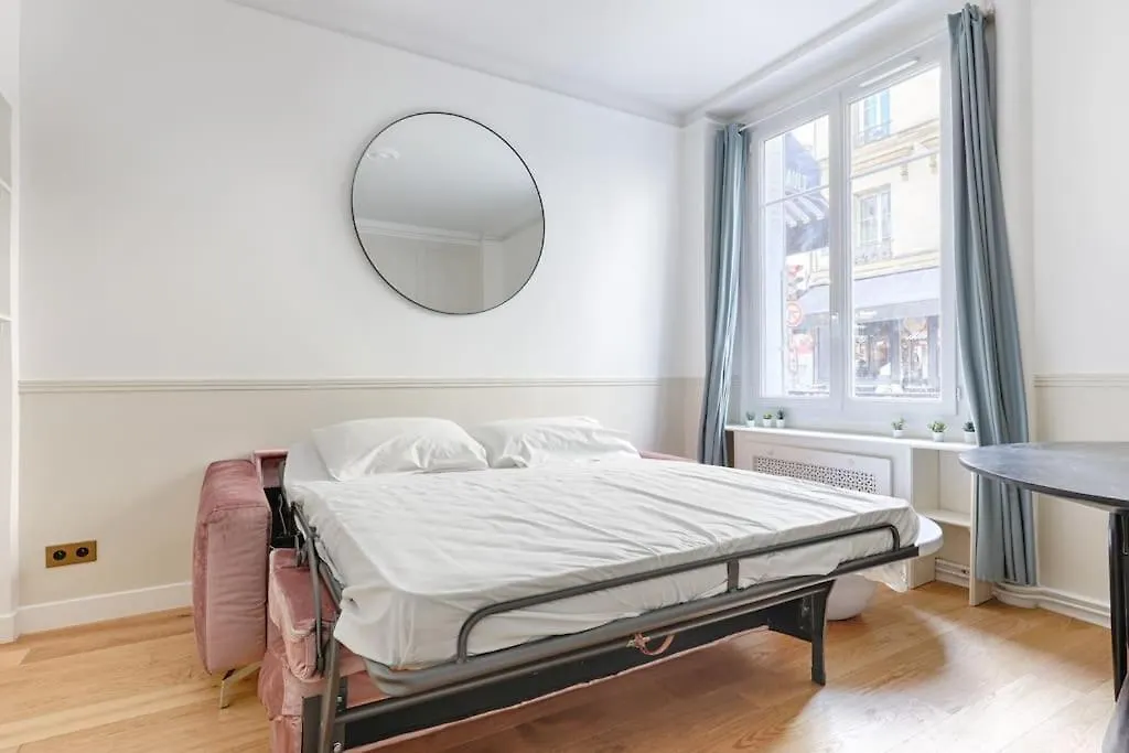 Mykeypers - Design & Cosy Flat 2br Center - Moulin Rouge Apartment *