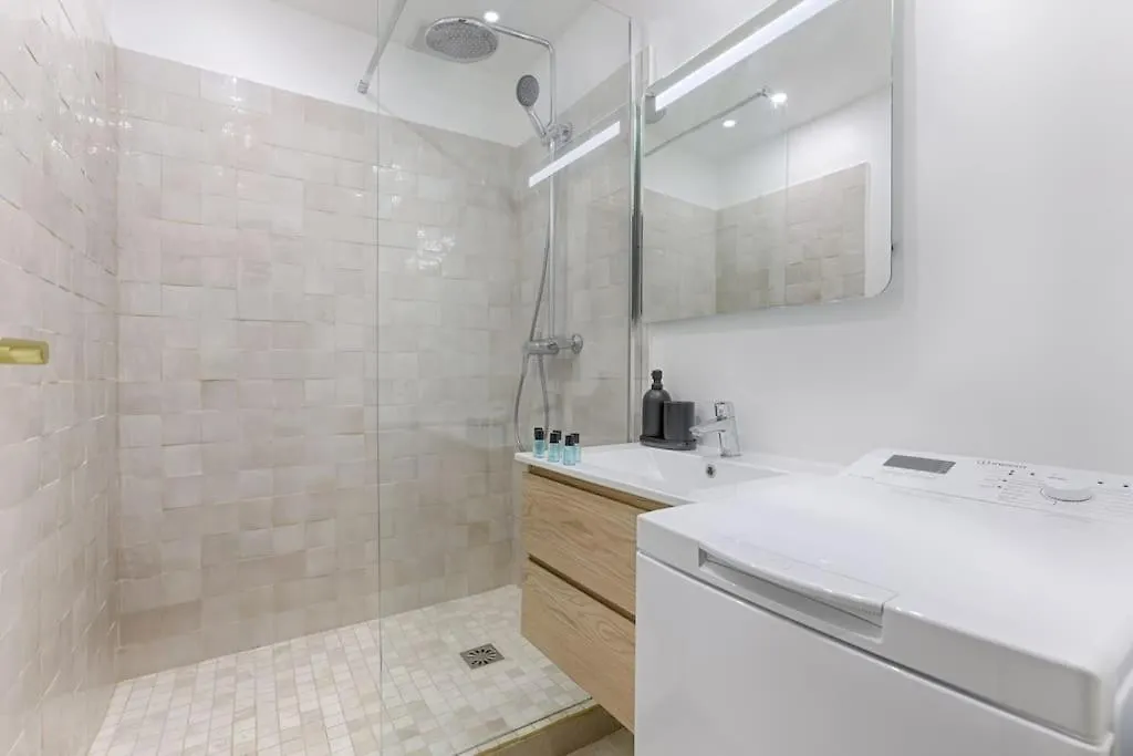 Mykeypers - Design & Cosy Flat 2br Center - Moulin Rouge Apartment *
