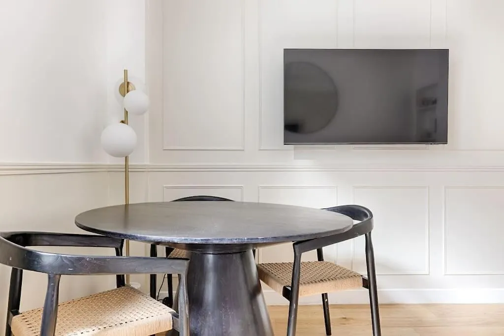 Mykeypers - Design & Cosy Flat 2br Center - Moulin Rouge *
