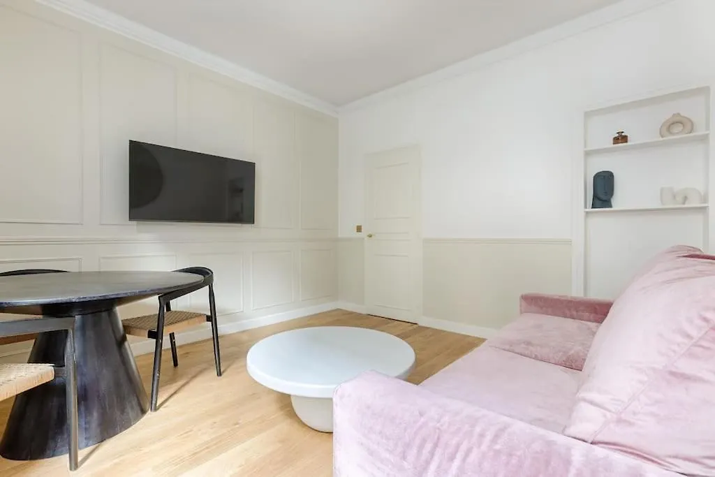 Mykeypers - Design & Cosy Flat 2br Center - Moulin Rouge Apartment